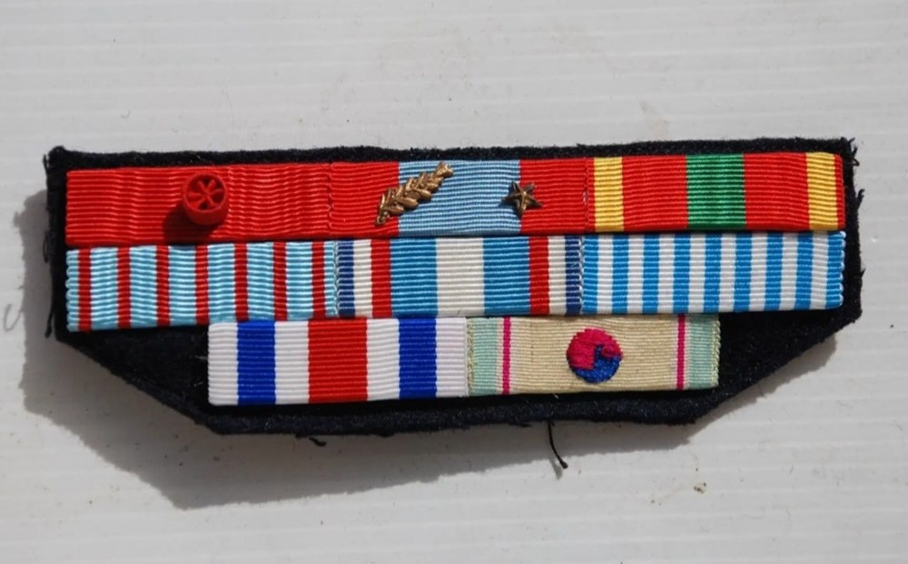 france rappel de decorations un militaire francais 42