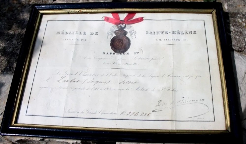Diplômes #24 - médaille de Sainte-Hélène (n°10) diplomes 24 medaille de sainte helene n 10