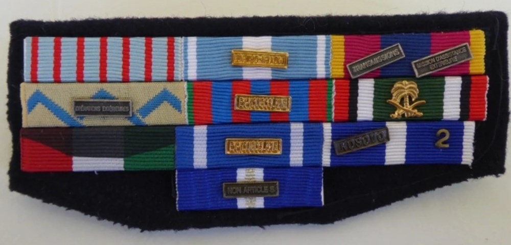 france rappel de decorations un militaire francais 31