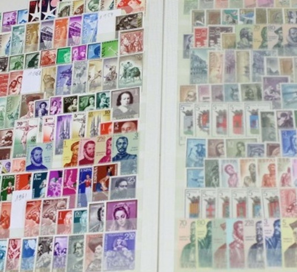 European postal stamps This is a collection of stamps from Europe (form year 1927 to 1950). Most of the stamps in this collection are in good condition.