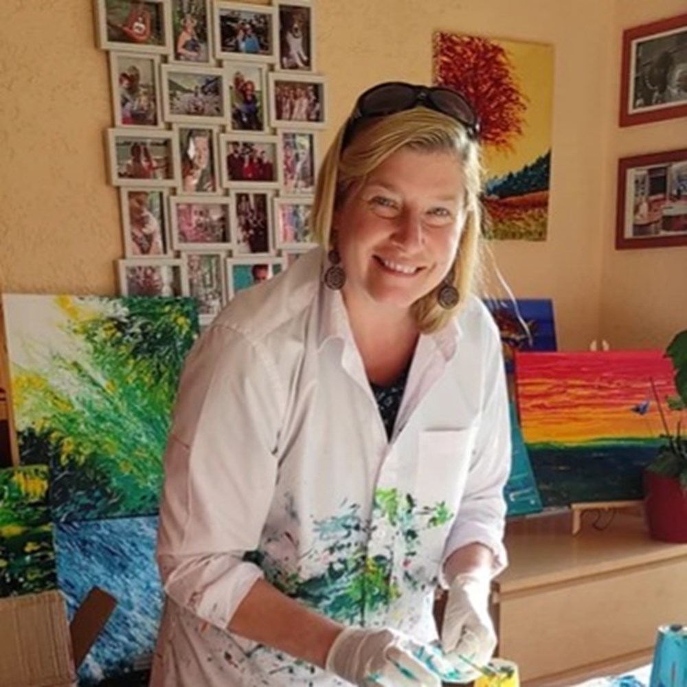 IMAGINART by Catherine Mentior Bienvenue à l’exposition virtuelle de Catherine Mentior, artiste peintre belge spécialisée dans la peinture acrylique abstraite et impressionniste. Amoureuse des couleurs lumineuses, sa peinture énergique, intuitive et mouvante nous...