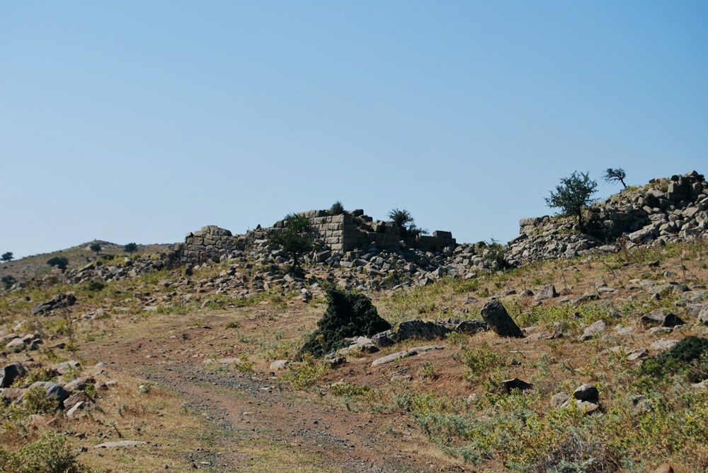  TROADE - N&Eacute;ANDRIA (IVe si&egrave;cle avant J.-C.) N&eacute;andria, situ&eacute;e dans l'arri&egrave;re pays, sur le mont Chigri, &eacute;tait situ&eacute;e non loin de Colone. Alexandrie de Troade fut cr&eacute;&eacute;e en 310...