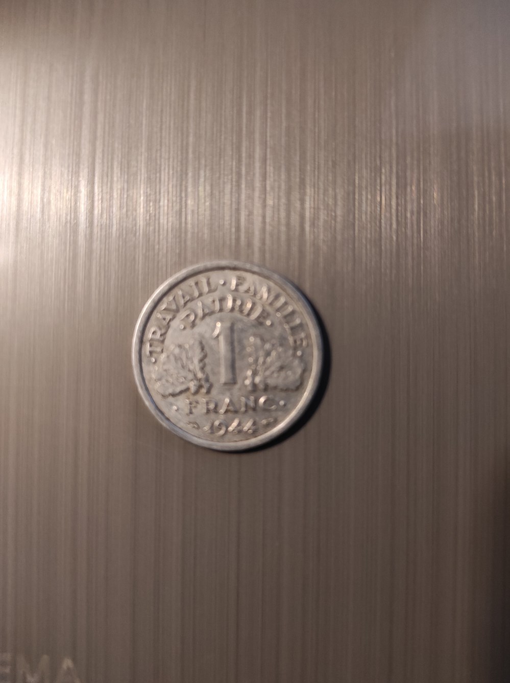  N&deg; de FRANC : F.223/5 &agrave; F.223/8 Date :&nbsp; 1944 &nbsp; M&eacute;tal :&nbsp; aluminium &nbsp; Diam&egrave;tre :&nbsp; 23 mm &nbsp; Axe des coins :&nbsp; 6 h. &nbsp; Poids :&nbsp;...