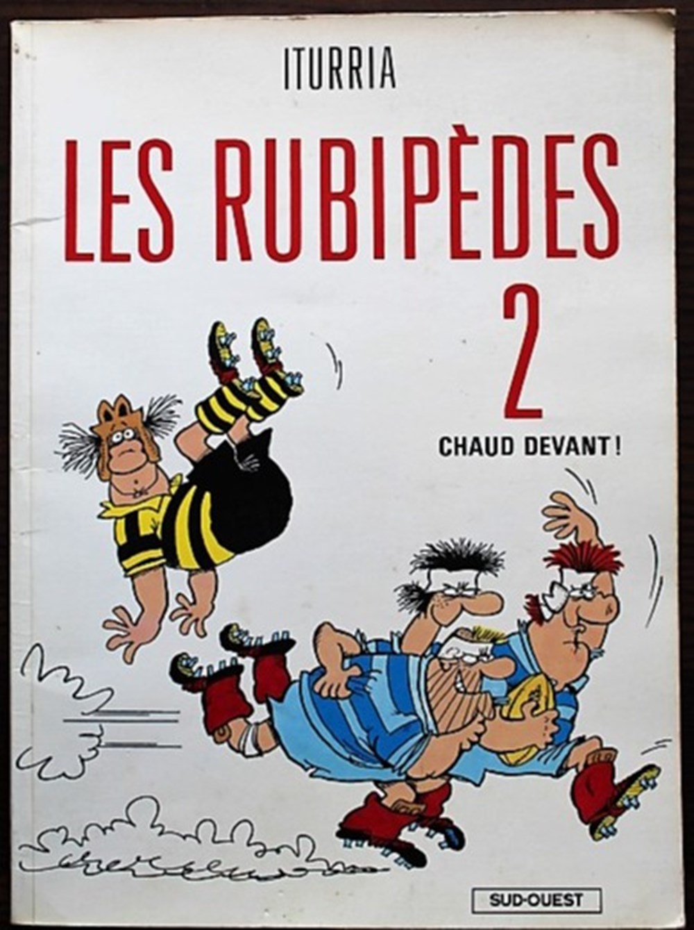 BD - Rubipèdes (Les) Les rubipèdes est une série de Bande Dessinée d'humour sportive, créée, dessinée, scénarisée et éditée par Iturria en 1981. Plusieurs des BD de cette collection sont en vente sur...