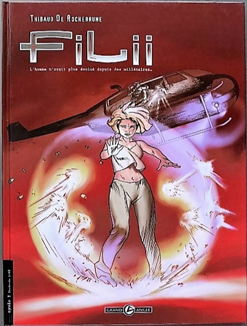 BD - Filii Filii est une série de 3 Bandes Dessinées de science-fiction créée par Thibaud De Rochebrune entre 2006 et 2008. Un peuple de montagnards soumis au stress permanent de la...