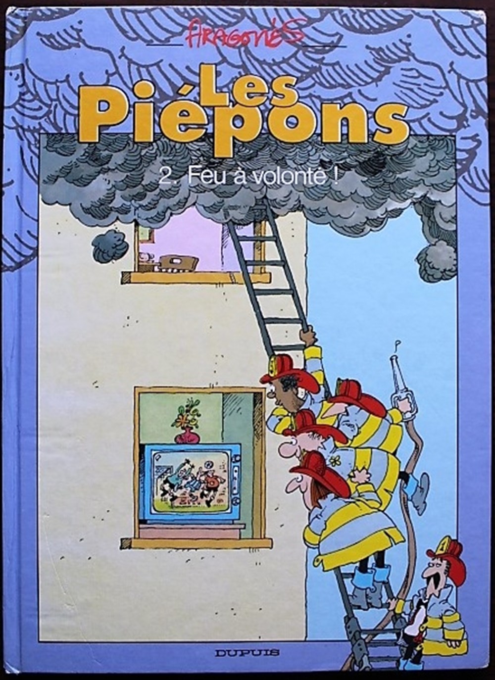 BD - Piépons (Les) Les Piépons est une série de Bande Dessinée franco-belge créée dans le magazine Spirou n°2708 par Sergio Aragonès. Cette bande dessinée a la particularité d'être muette et raconte les aventures...
