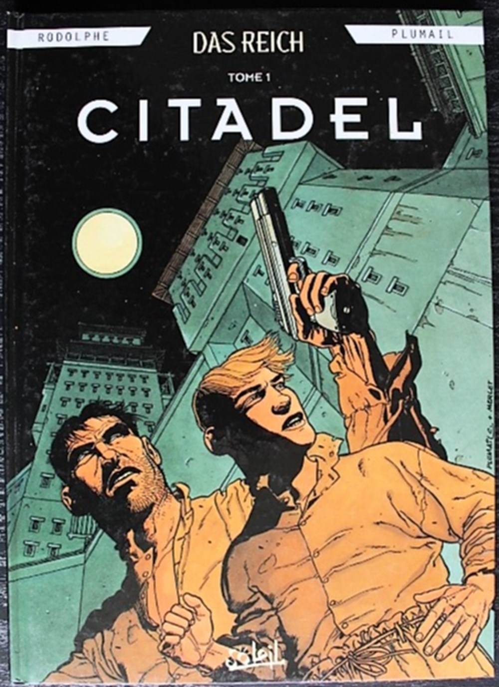 BD - Das Reich Das Reich est une série de Bande Dessinée de guerre créée par le scénariste Rodolphe et le dessinateur Claude Plumail en 1996. Des BD de cette collection sont en...