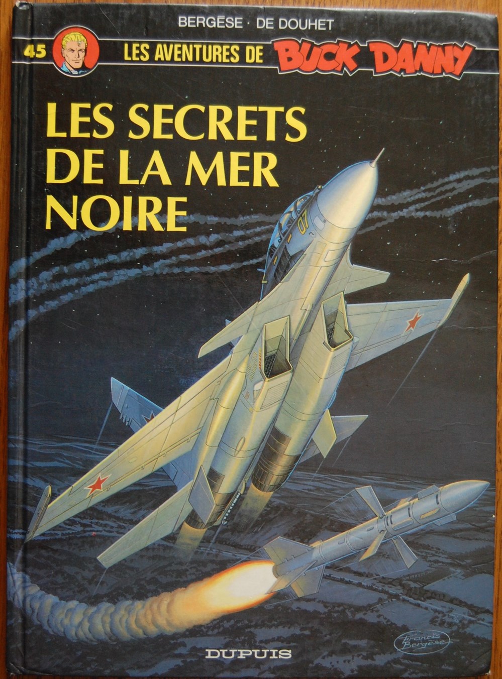  Les Aventures de Buck Danny est une s&eacute;rie de Bande Dessin&eacute;e d'aviation cr&eacute;&eacute;e par Jean-Michel Charlier et Victor Hubinon, parue depuis 1947 dans l'hebdomadaire Spirou et publi&eacute;e en 57...