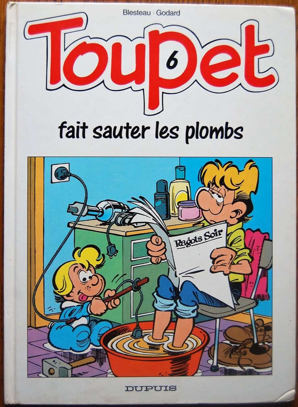 BD - Toupet Toupet est une série de Bande Dessinée humoristique créée dans le journal de Spirou n°1444 du 16 décembre 1965 par Christian Godard. La série met en avant les aventures...