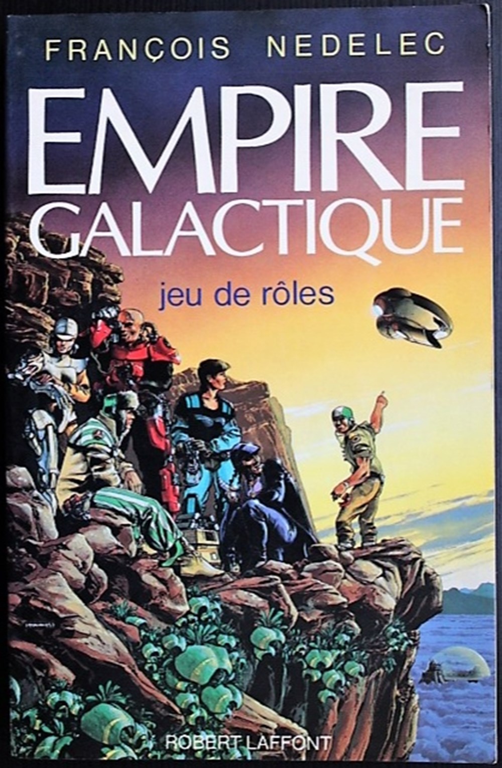  Empire Galactique est un jeu de r&ocirc;le fran&ccedil;ais se d&eacute;roulant dans un univers de space opera. Il fut cr&eacute;&eacute; par Fran&ccedil;ois Nedelec et &eacute;dit&eacute; par Robert Laffont en novembre...