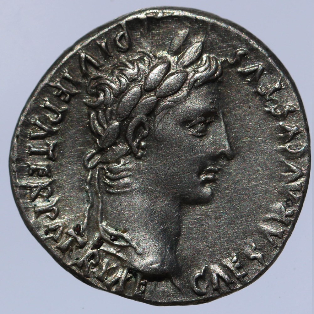  COLLECTION ACTUELLEMENT SOUS SCELLES AUX DOUANES Quelques monnaies frapp&eacute;es en Gaule. Uniquement en argent 