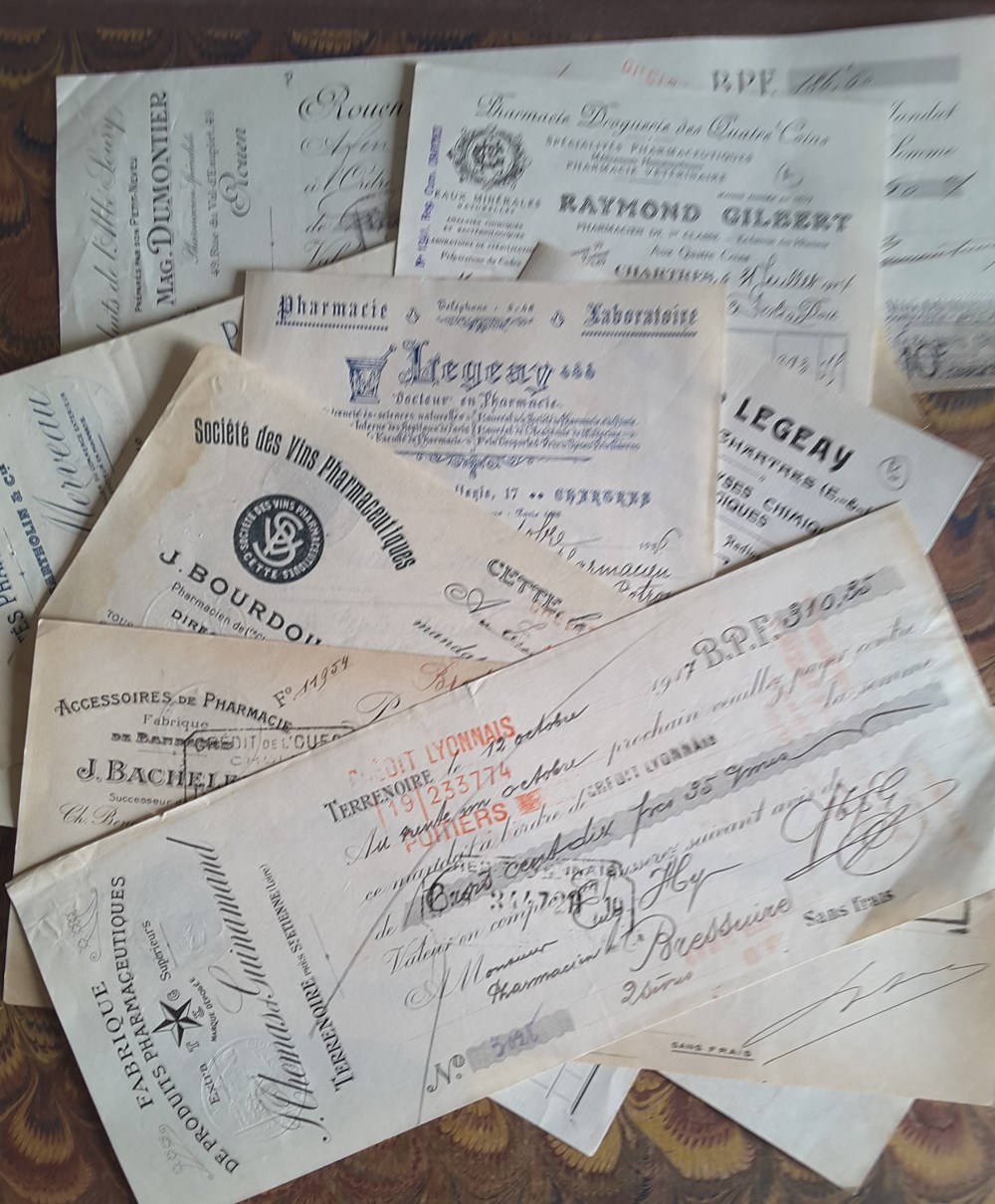  Documents commerciaux&nbsp; anciens : Factures - lettres de change - *La facture indique le prix &agrave; payer *La lettre de change permet un paiement &agrave; une &eacute;ch&eacute;ance pr&eacute;vue.&nbsp; ...