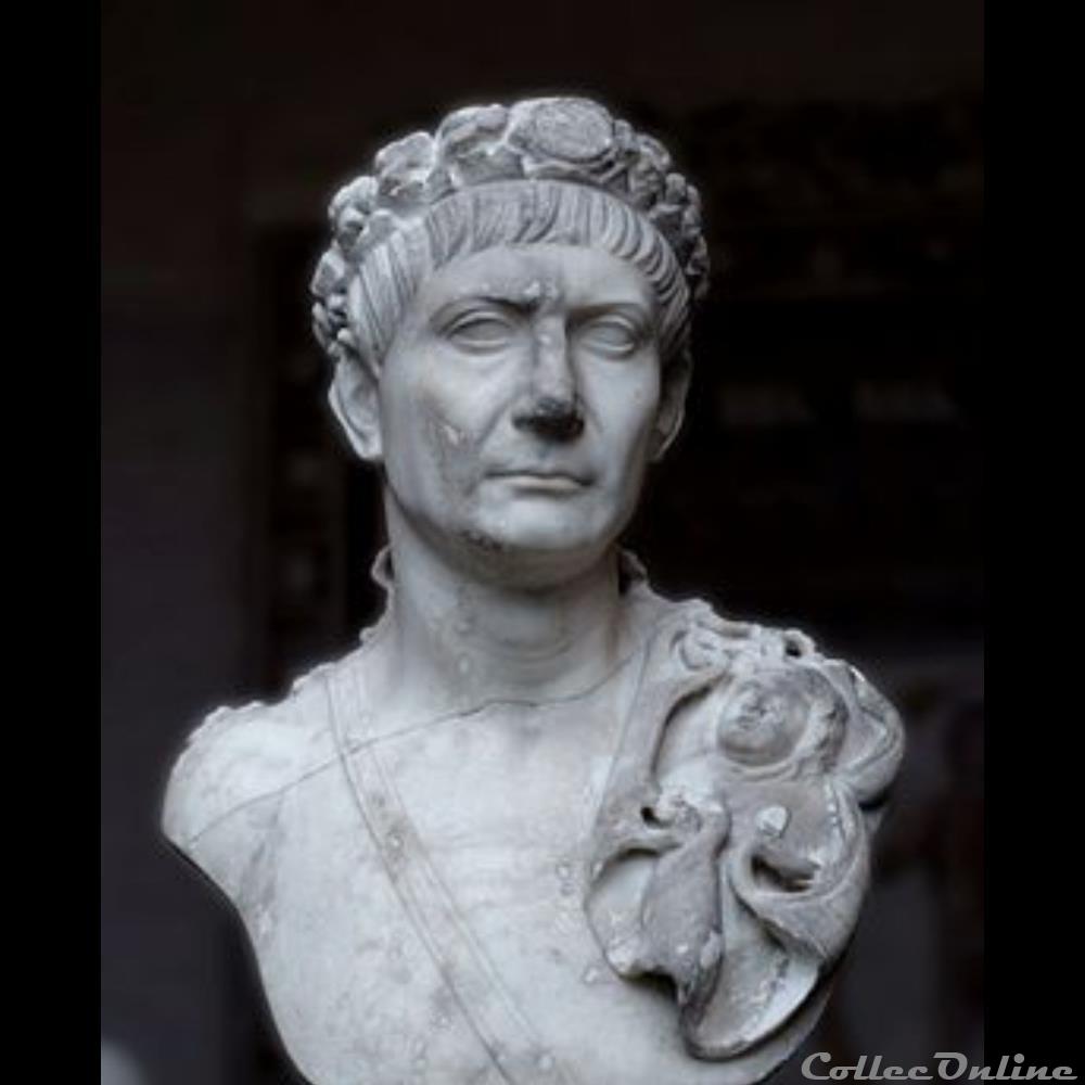 Trajan. Trajan , né sous le nom de Marcus Ulpius Traianus le 18 septembre 53 après J-C à Italica ou à Rome et mort le 8 ou 9 août...