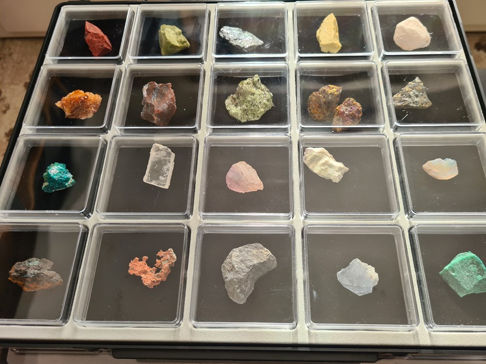 Shiny rocks Shiny rocks