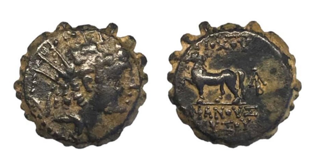 Shakti Sharma Collection SELEUKID KINGDOM - ANTIOCHOS VI Dionysus AE15 (Greek) From 145-142 BC. Obv; shows head of Antiochos; rev; ΒΑΣΙΛΕΩΣ ΑΝΤΟΧΟΥ ΕΠΙΦΑΝΟΥΣ ΔΙΟΝΥΣΟΥ shows horse standing left, right foreleg raised. Serratus....