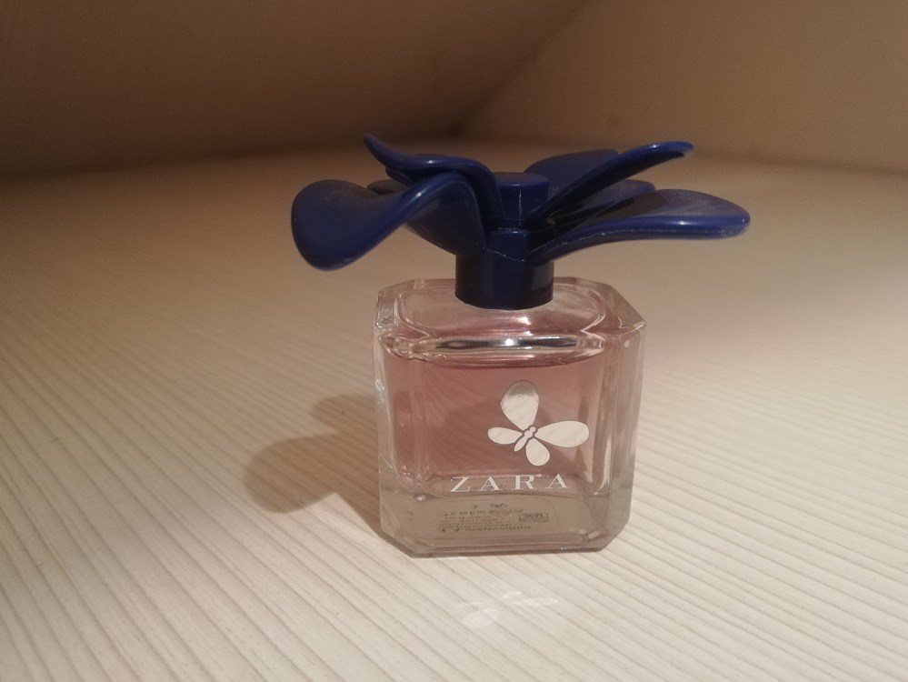 MINIATURES DE PARFUM SANS BOITE W-Z MINIATURES DE PARFUM SANS BOITE W-Z