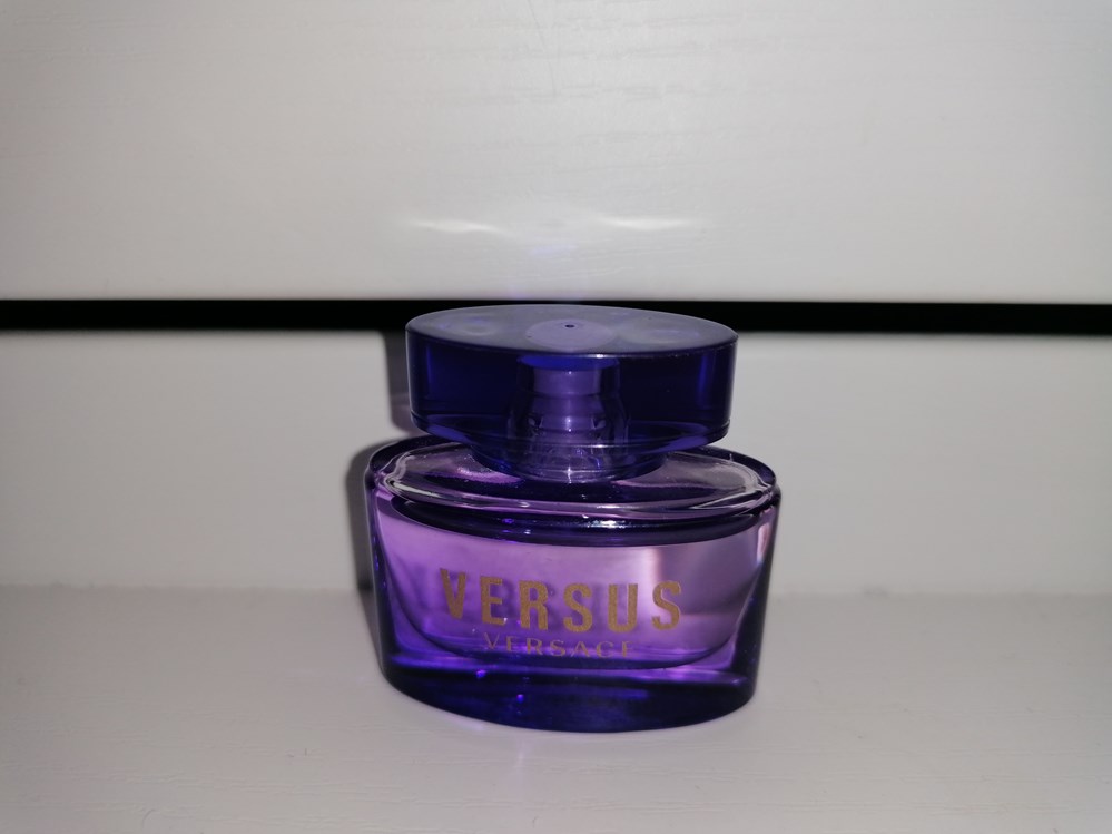 MINIATURES DE PARFUM SANS BOITE V