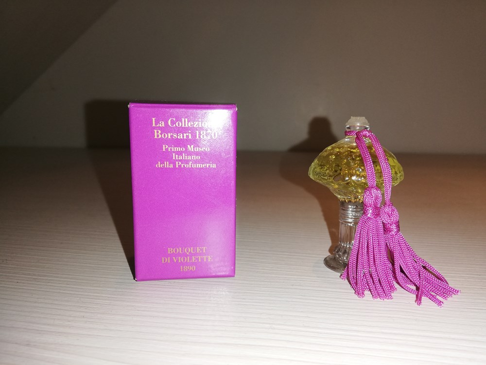 Mes miniatures de parfum B Collection of Perfumes and Beauty