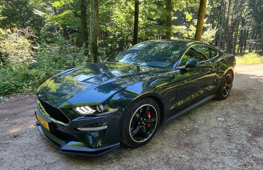  2015 &ndash; Pr&eacute;sent Ford Mustang (S550 6e g&eacute;n&eacute;ration) La g&eacute;n&eacute;ration actuelle de Mustang s&rsquo;est &eacute;cart&eacute;e des deux g&eacute;n&eacute;rations pr&eacute;c&eacute;dentes &agrave; quelques &eacute;gards. Elle dispose d&eacute;sormais d&rsquo;une suspension arri&egrave;re enti&egrave;rement...