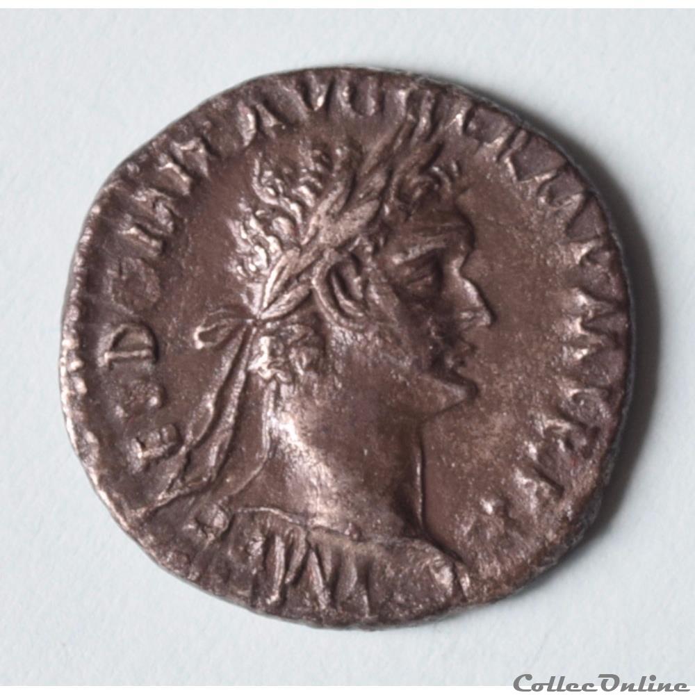 ROMAINES Dynastie des "Flavien" (69 à 96 ap. J.C) Les Flaviens sont une dynastie d' empereurs romains issus de la gens Flavii , qui ont régné de 69 à 96 sur l' Empire romain : Vespasien ( 69...