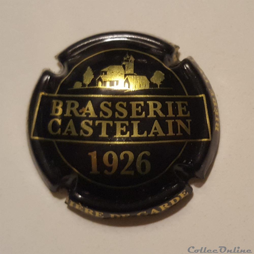  Cette collection r&eacute;pertorie mes muselets de bi&egrave;re et de champagne. Initialement ma petite collection a d&eacute;but&eacute;e avec les capsules de bi&egrave;res, mais petit &agrave; petit on m'a donn&eacute; des...
