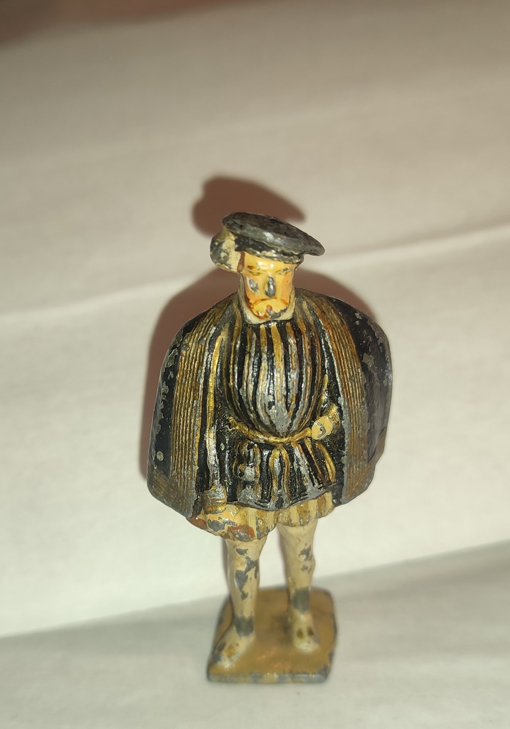  Vertunni est une marque renomm&eacute;e , connue et reconnue dans le monde de la figurine. Cette notori&eacute;t&eacute; s&rsquo;est constitu&eacute;e par l&rsquo;originalit&eacute; de l&rsquo;oeuvre qui porte la marque de la...