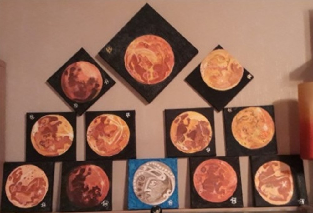 peinture acrylique lune et monnaies d'inspiration lunaire Celtes et Grecques peinture acrylique inspiration lunaire,Paréidolie et géomorphologie et monnaies Celtes et Grecques Vous entrez là, dans un monde où la logique n’existe plus . Vous devez, tout comme moi, vous...