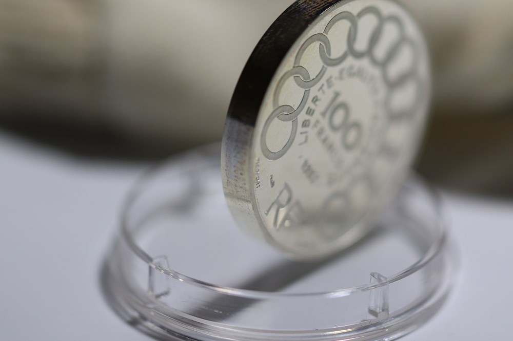  le pi&eacute;fort ou piedfort est une monnaie poss&eacute;dant une &eacute;^paisseur plus importante que la normale,g&eacute;n&eacute;ralement le double, parfois le quadruple.elle est frapp&eacute;e &agrave; l'origine pour &ecirc;tre un mod&egrave;le pour...