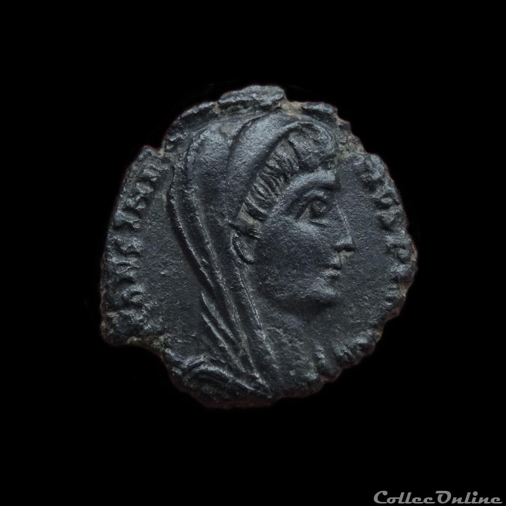 Divus - Heraclée Legend Type Exergue N° RIC (rarity) DV CONSTANTI - NVS PT AVGG Quadriga SMH RIC. 13 (R) DV CONSTANTI - NVS PT AVGG Quadriga SMHA RIC. 14 (S) DV...