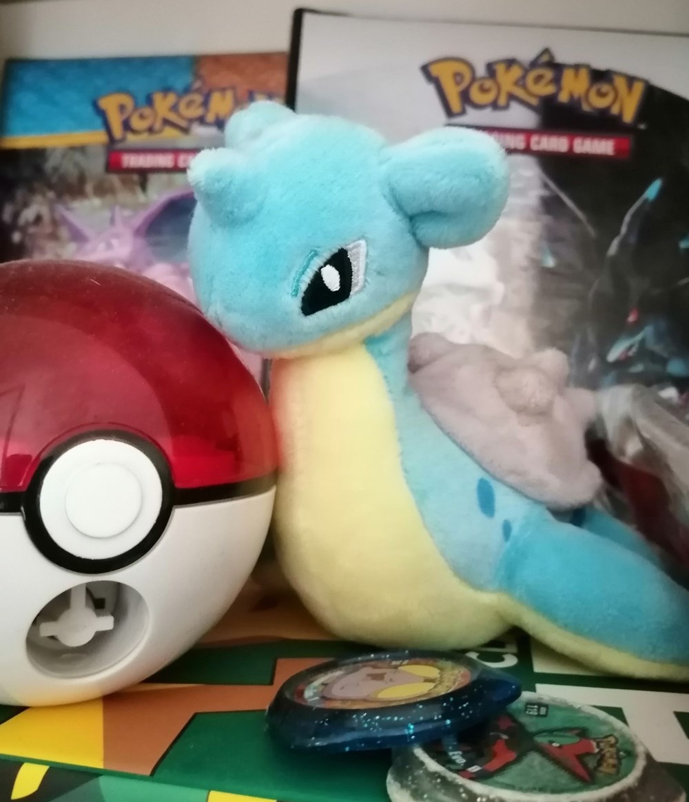 Les Lokhlass de Thoru Voici ma collection de cartes Pokémon dédiée à Lokhlass. Les cartes "Missing" sont manquantes. 21/39