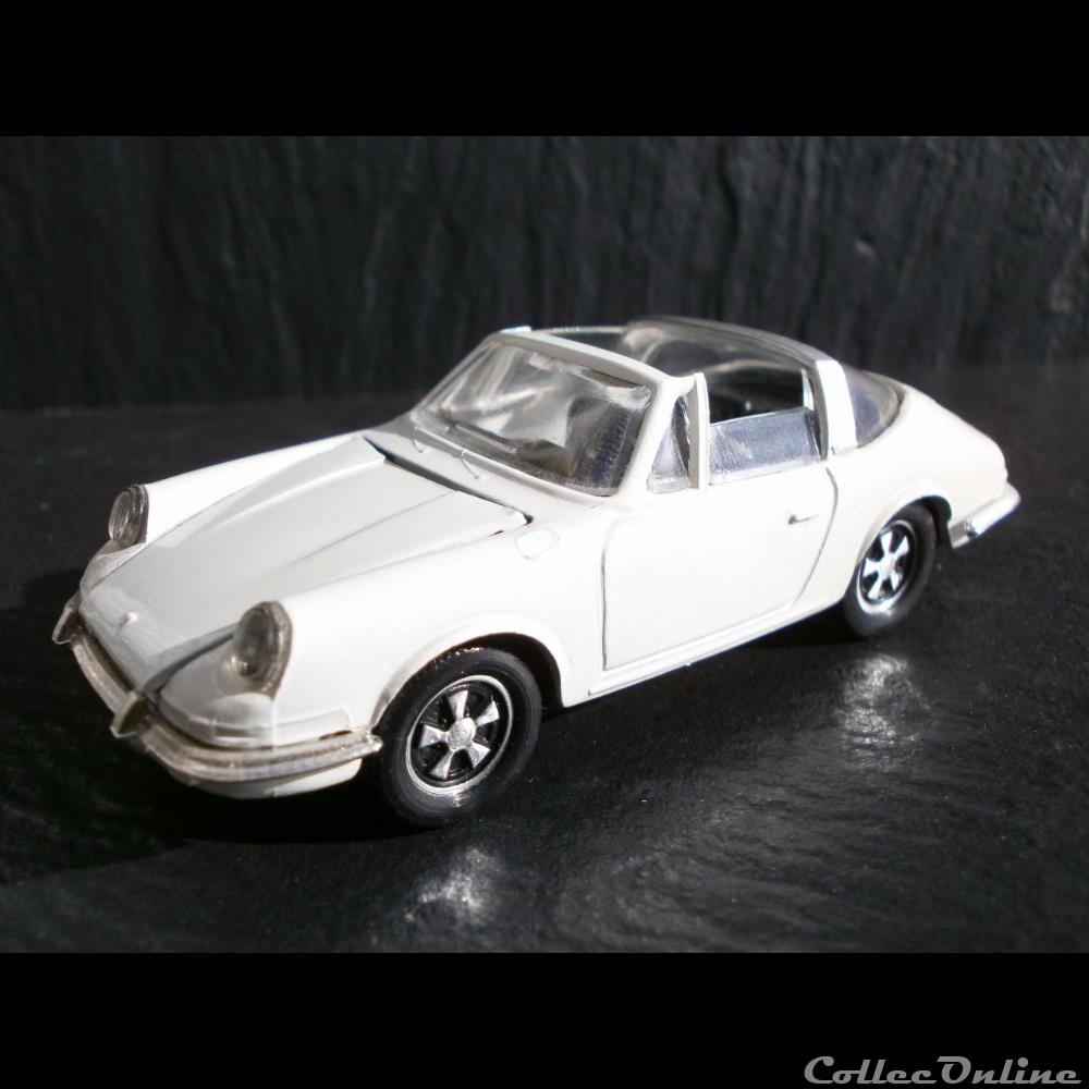 Eligor Née en 1978 avec Jacques Greilsamer, la société fabrique jusqu'en 1988 des reproductions miniatures de populaires des années 1930 à 1970. En 1988, apparaît LBS camions voué à la...