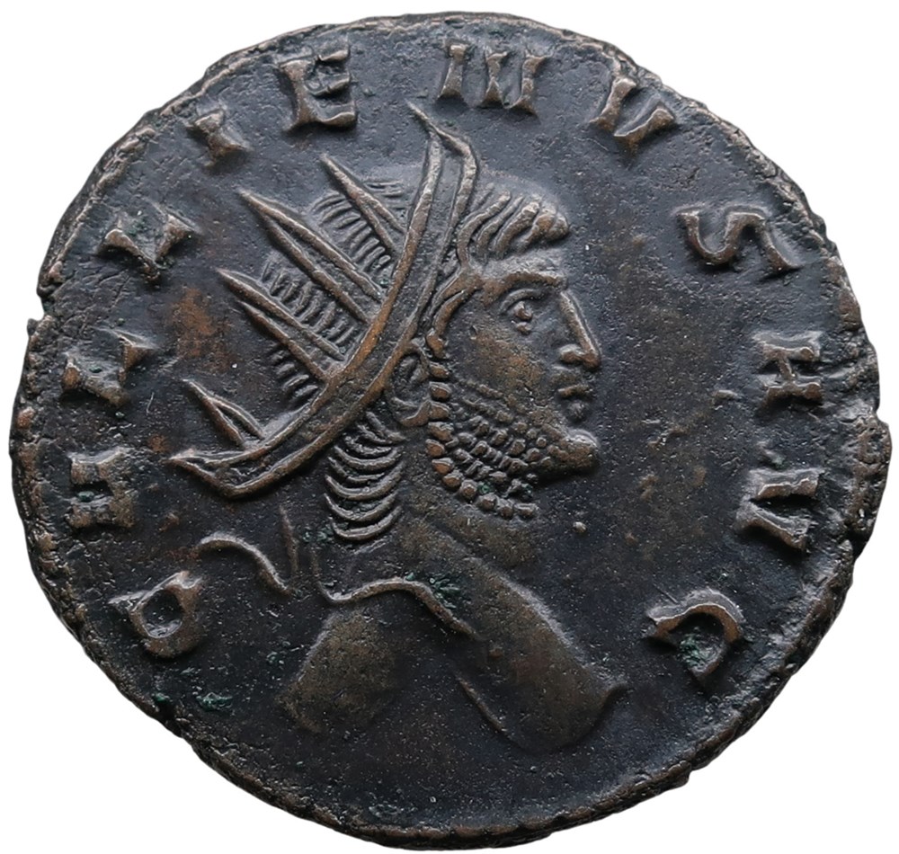  Antoniniens &eacute;mis par Gallien, frapp&eacute;s &agrave; la fin de son r&egrave;gne entre 267 et 268, et pr&eacute;sentant au revers un animal, mythique ou r&eacute;el, associ&eacute; &agrave; une divinit&eacute; du...