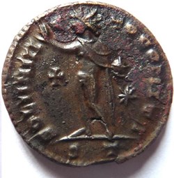 SOLI INVICTO COMITI Monnaies de Ticinum pour Constantin