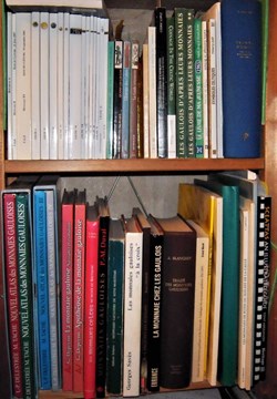 BIBLIOTHEQUE NUMISMATIQUE et ARCHEOLOGIQUE