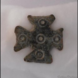 Woms artefacts