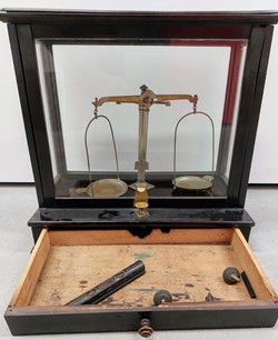 Balances, Bascules et Trébuchets