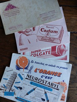 BUVARD , BON POINT, PROTEGE- Cahier, IMAGES