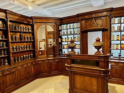 Vitrines de Baugé et réserve