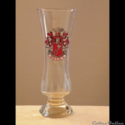 VERRES A BIERE SUR PIED