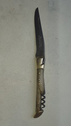 Laguiole besset jeune