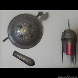 armes anciennes  et armes blanches.