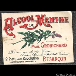 ancienne étiquette de pharmacie et vieux papiers
