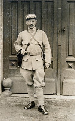 Photos et Cartes-photo de Prévôts et Prévôtés aux Armées