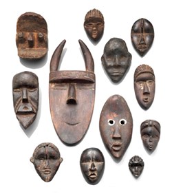 w. Masques miniatures