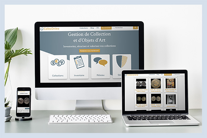 Bureau blanc montrant le multi-support du site CollecOnline