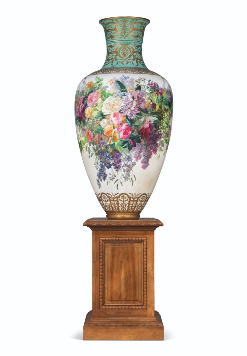 vase monumentale avec piedestale
