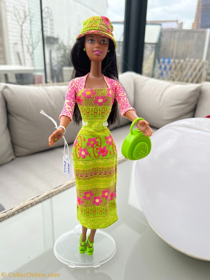 Barbie robe verte