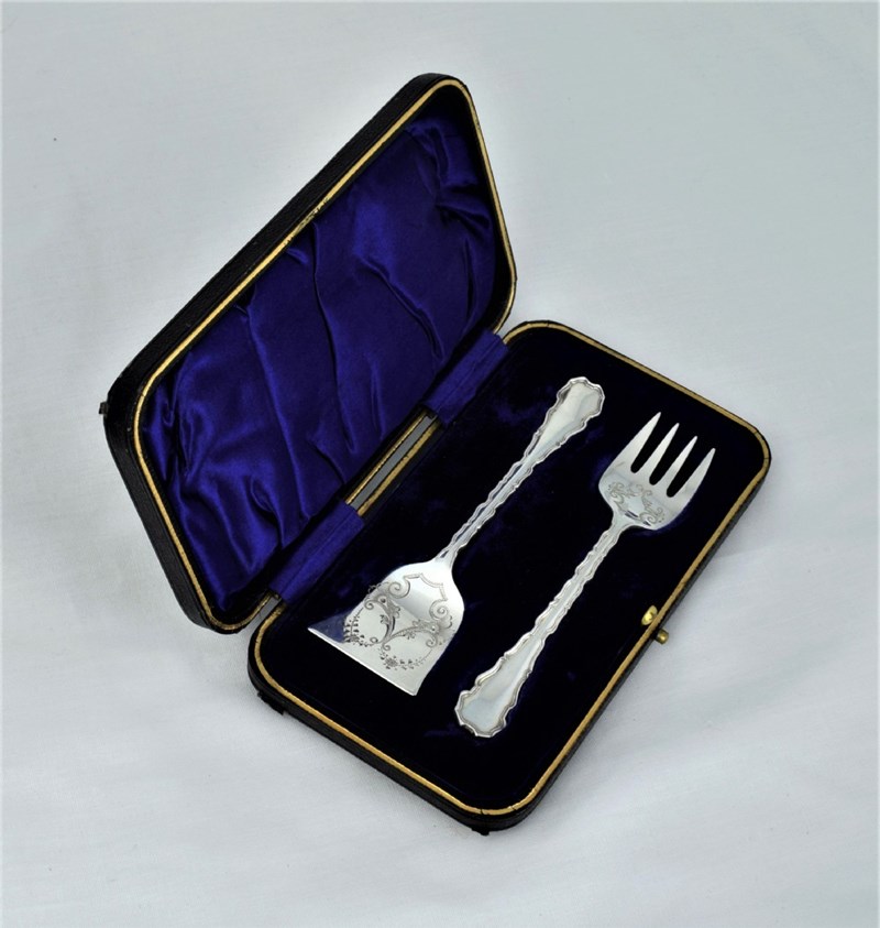 fourchette en argent, ecrin